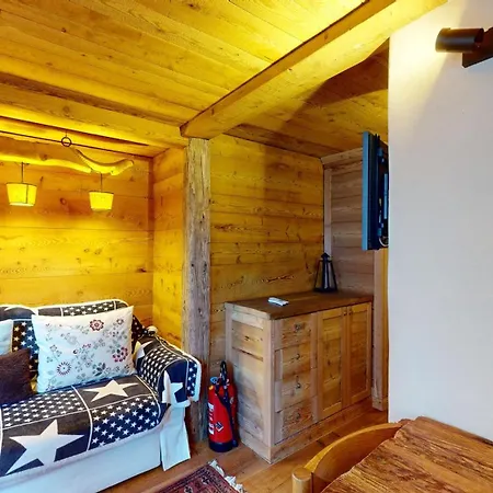 Apartmán Abitaziun Gueglia - *